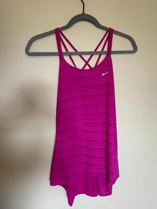 Nike Tops - Nike Dri-Fit Tank Top Women’s XL Pink Strappy Racerback Workout Top New